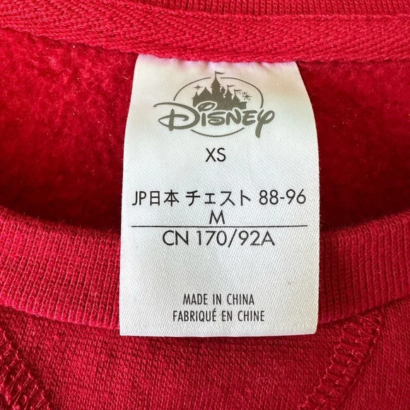 Disney Winnie the Pooh Sweatshirt XS Embroidered Tokyo Disney Red all over print - Picture 5 of 5
